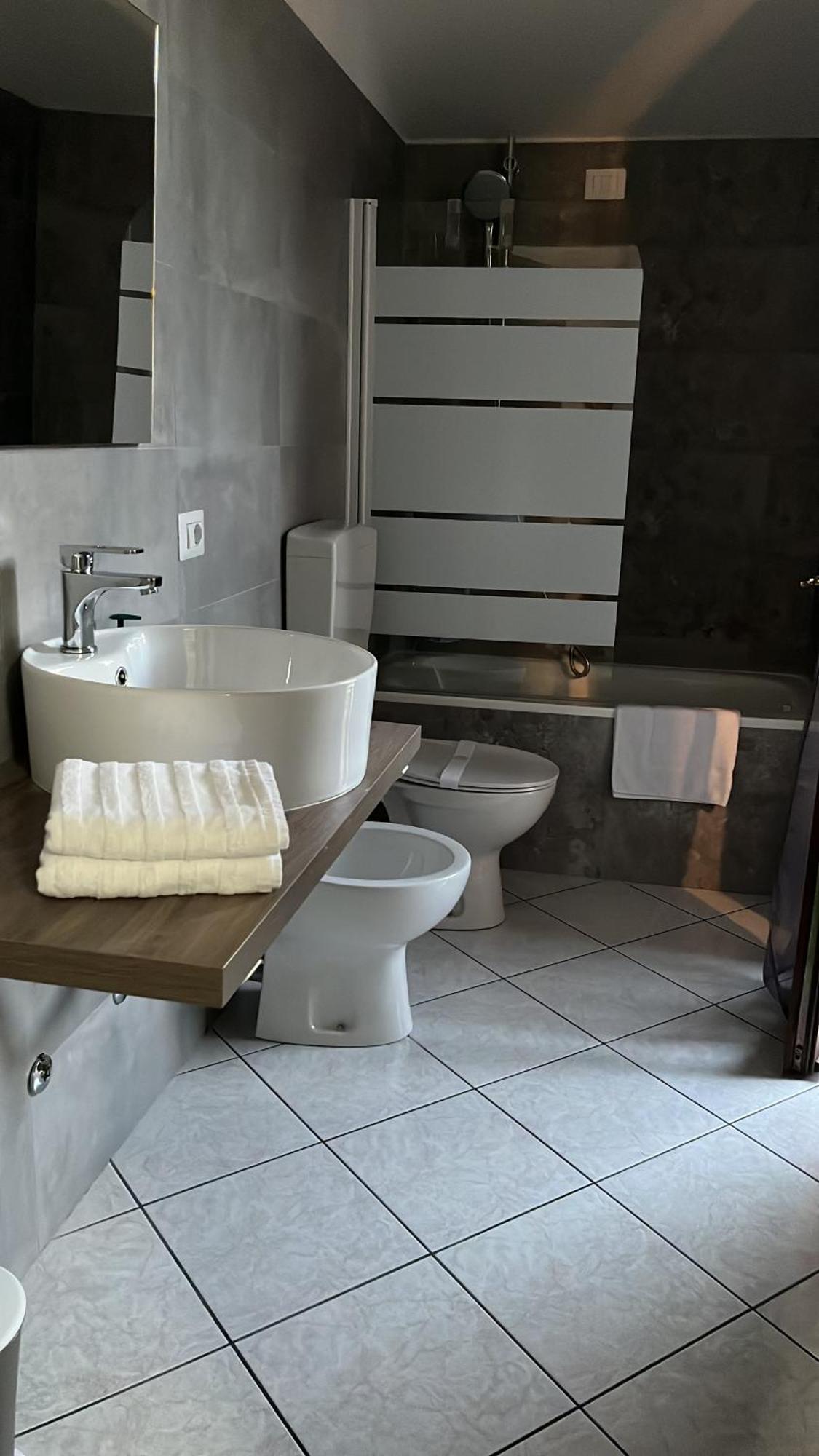 Sveva Haven Malpensa Bed & Breakfast Казе Нуове Екстериор снимка